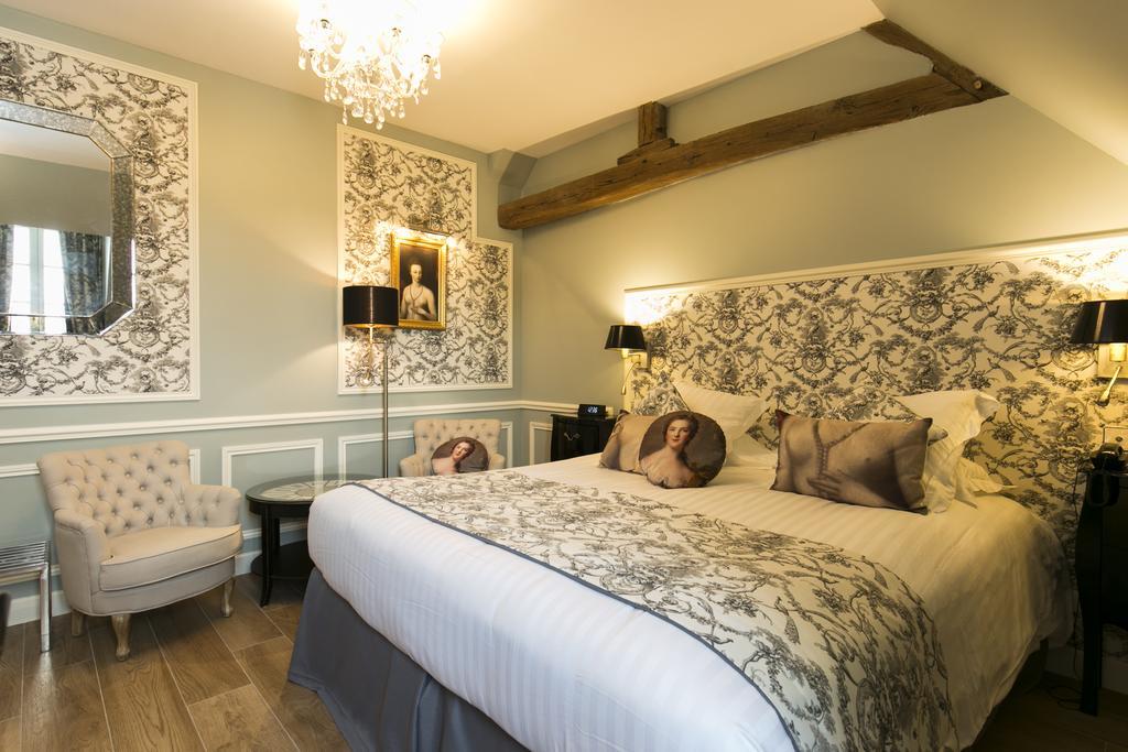 Hotel & Spa Le Grand Monarque, BW Premier Collection Σαρτρ Εξωτερικό φωτογραφία